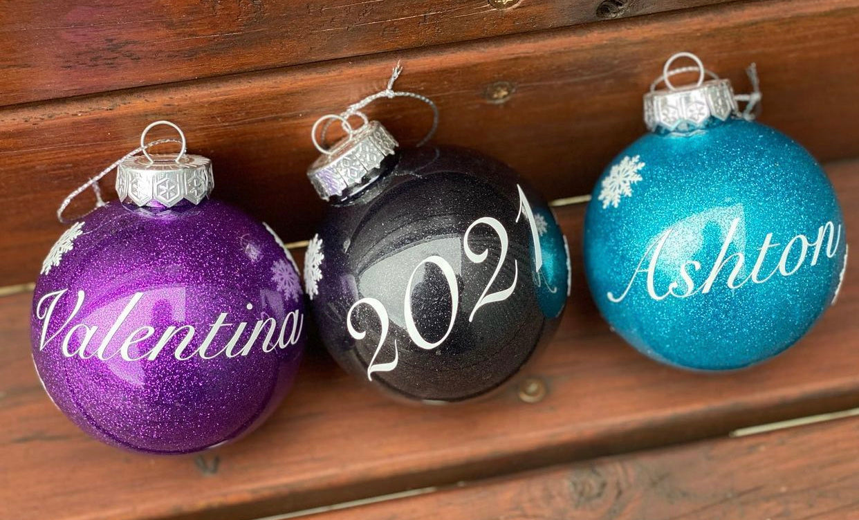 Personalised glitter baubles